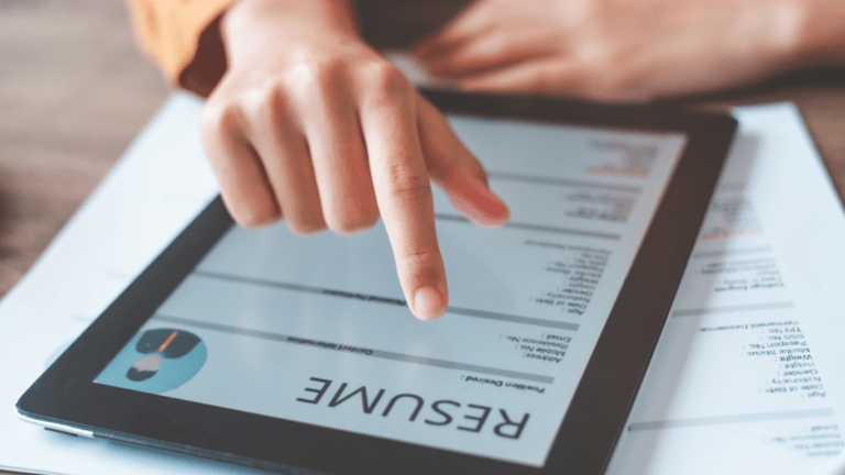 How to Build a Standout Developer Resume That Gets Interviews Every Time